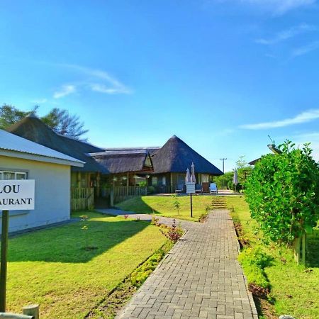Tlou Safari Lodge Kasane Exterior foto