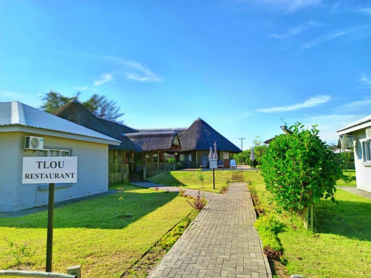 Tlou Safari Lodge Kasane Exterior foto